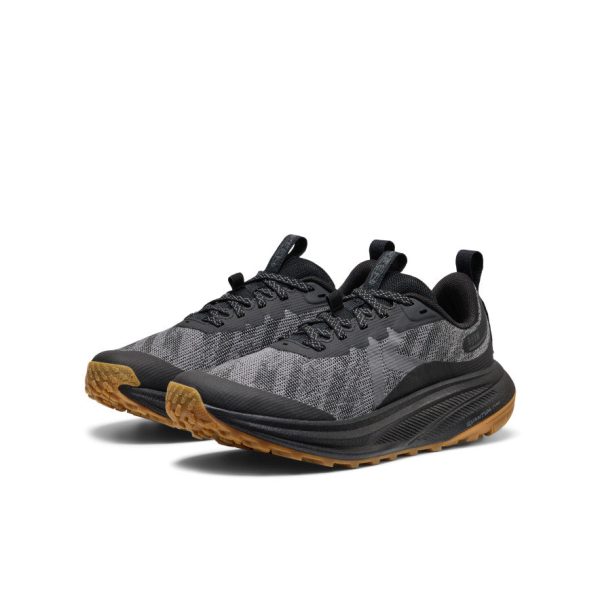 Women's Roam Trail Running Shoe  |  Black/Magnet